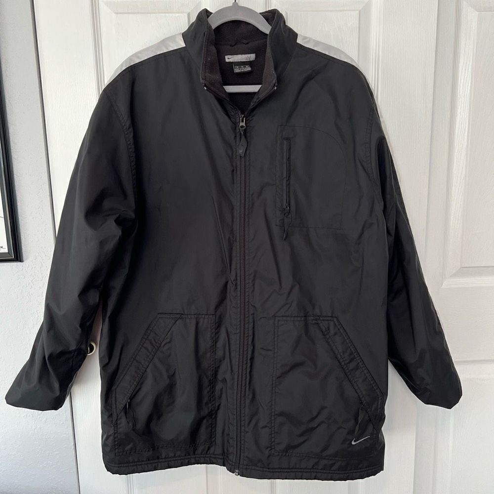 Nike Men’s Black and White Puffer Fleece Lined Jacket Coat Size Large